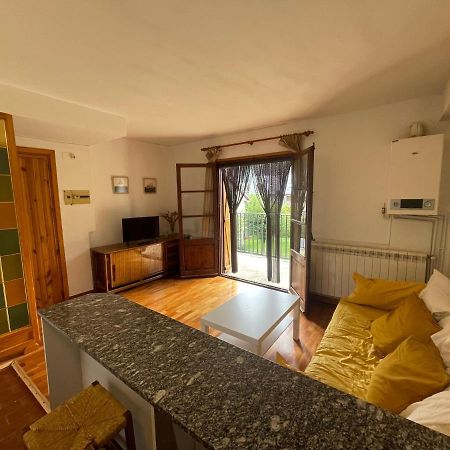Apartamento Con Espectacular Terraza Escarrilla Luaran gambar